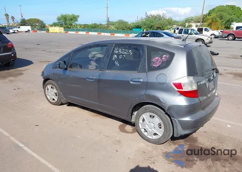 2013 Honda Fit z USA, uszkodzony, nr VIN JHMGE8H30DC071716